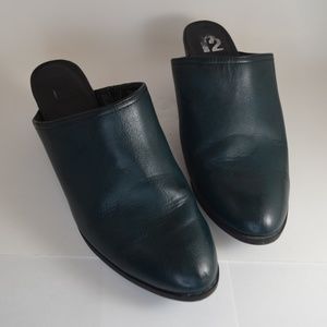 R2 Maggie Faux Leather Mules || Dark Green || Size 9